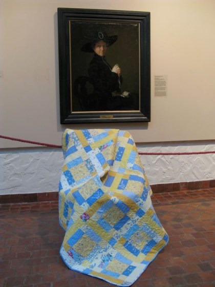 LadyinBlackwithQuilt