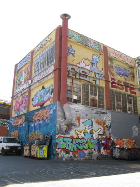 5pointz2