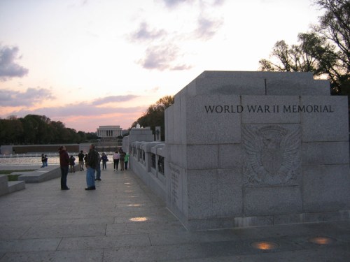 WWII Lincoln Memorial
