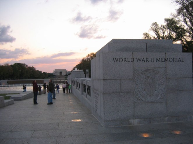 WWII Lincoln Memorial
