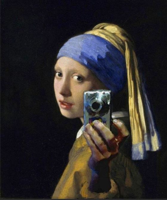 Girl w Pearl Earring Selfie