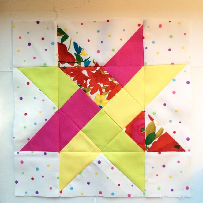 Traveling Threads Bee Block: Woven&nbsp;Star