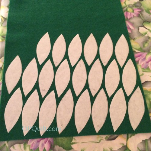 ohchristmastree3_leaves2