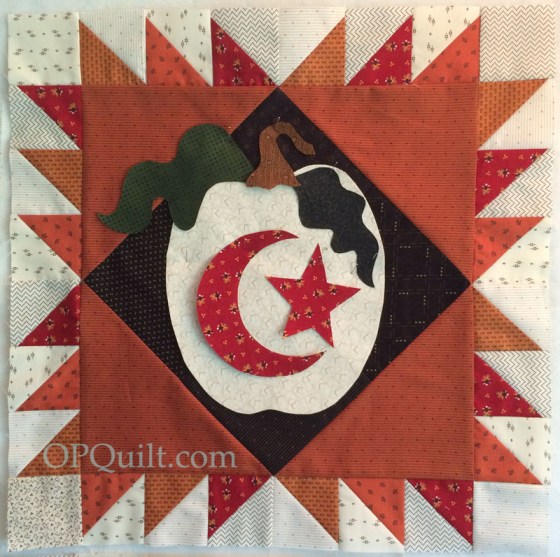 Halloweenqal3_24white pumpkin