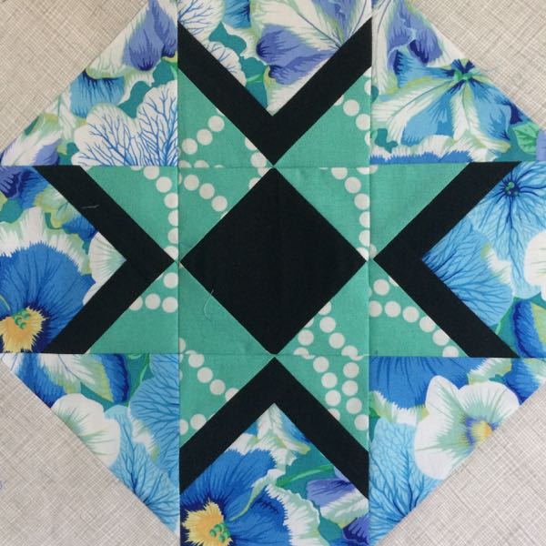 April Gridster Bee 2017b