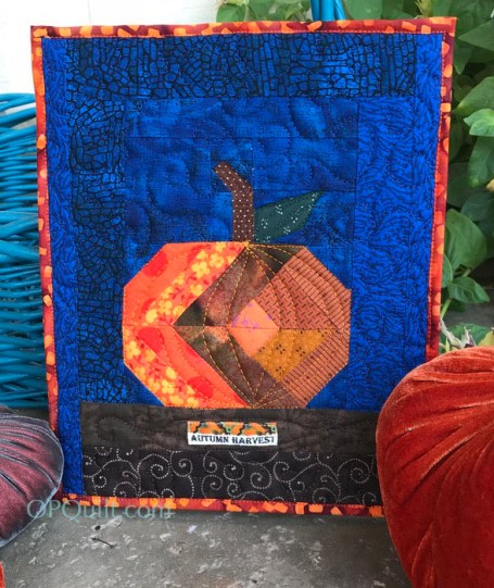 Tiny Pumpkin Quilt_front