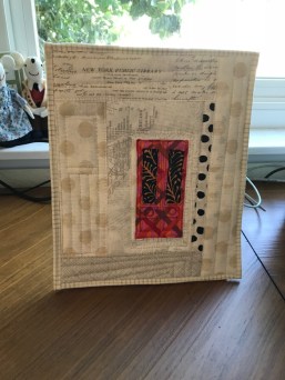 Tiny Quilt Red Door_2