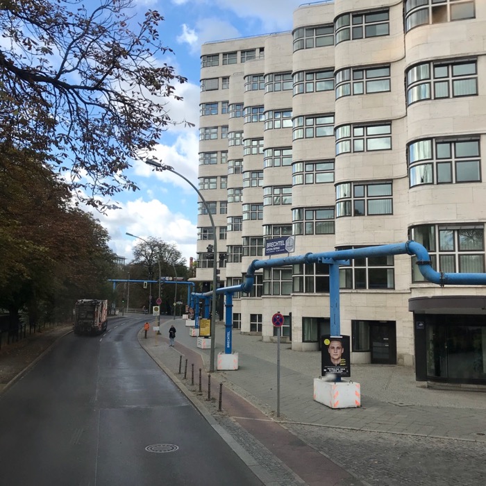 Berlin curvy building
