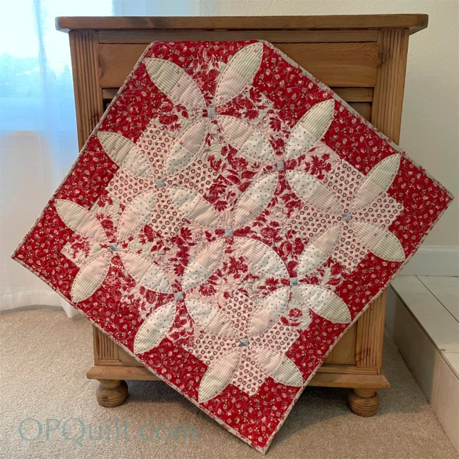 Hanagasaku: Flowering Rings • Quilt&nbsp;Finish